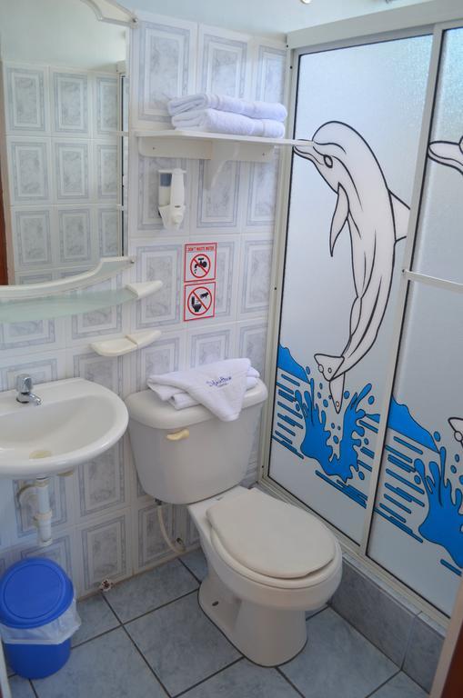 Отель Dolphin House Пуэрто-Бакерисо-Морено Экстерьер фото
